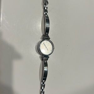 Stainless steel metal bezel watch